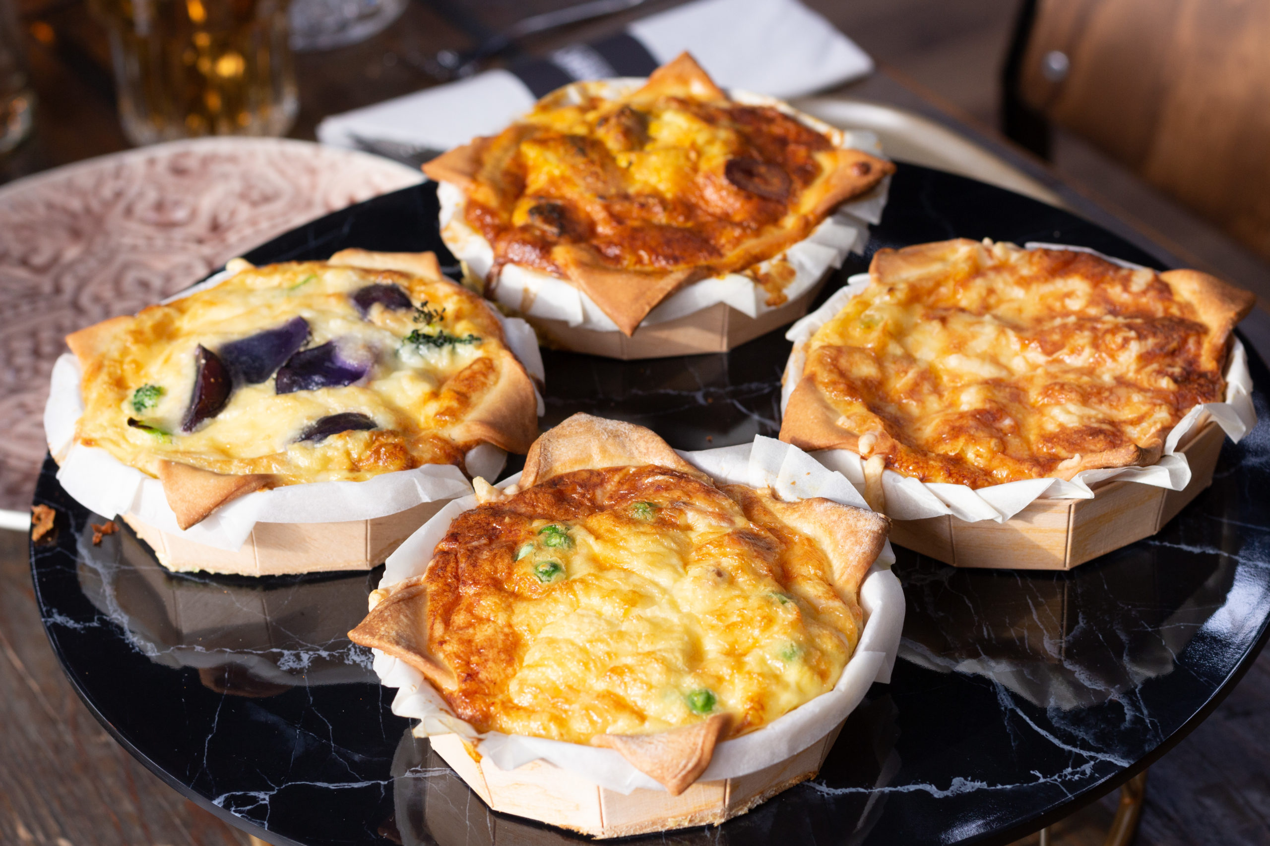 Quiche 4 stuks 04 close-up 16.02.2021 (Fles&Mes)